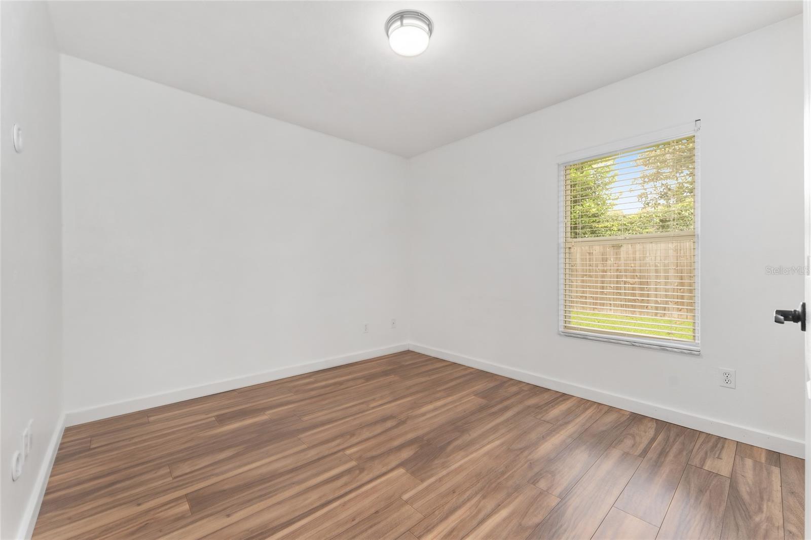 Image 37 of 66 For 510 96th Way