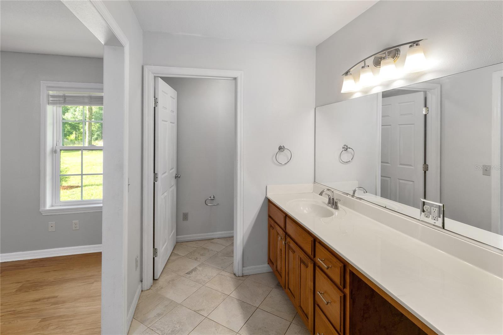 Image 37 of 56 For 1015 Northwood Drive