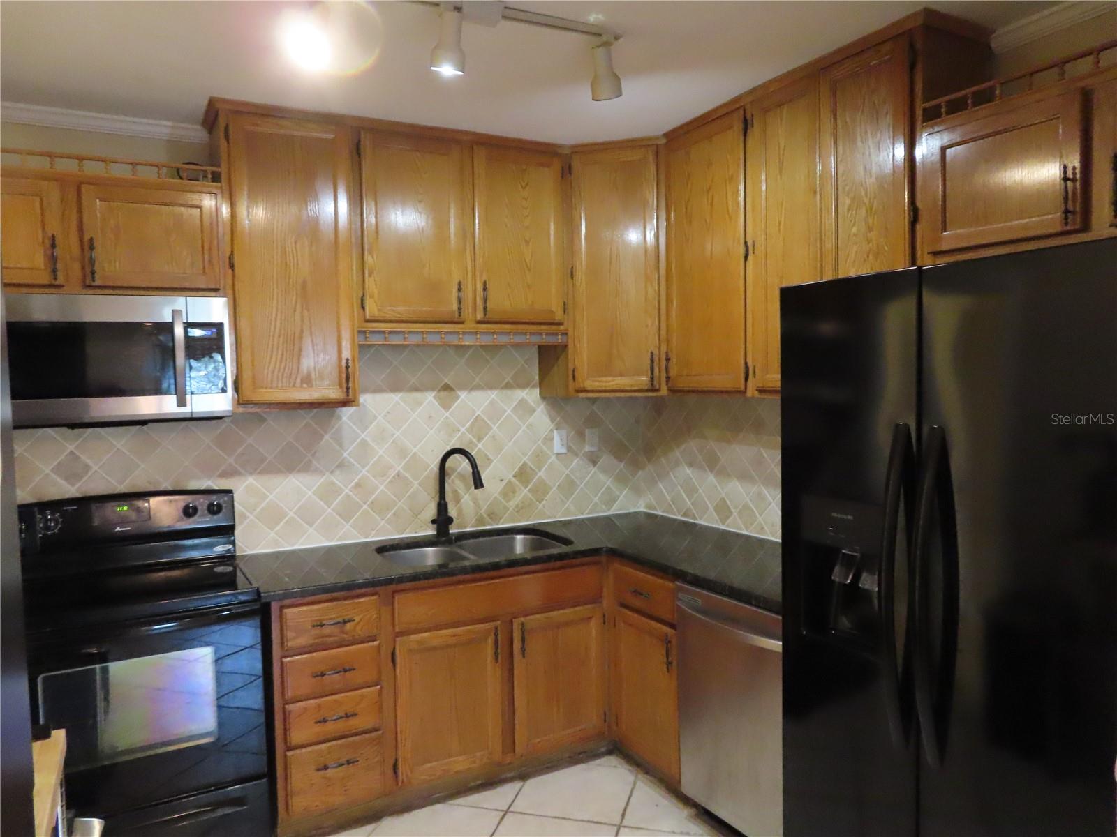 Image 4 of 21 For 1033 22nd Avenue