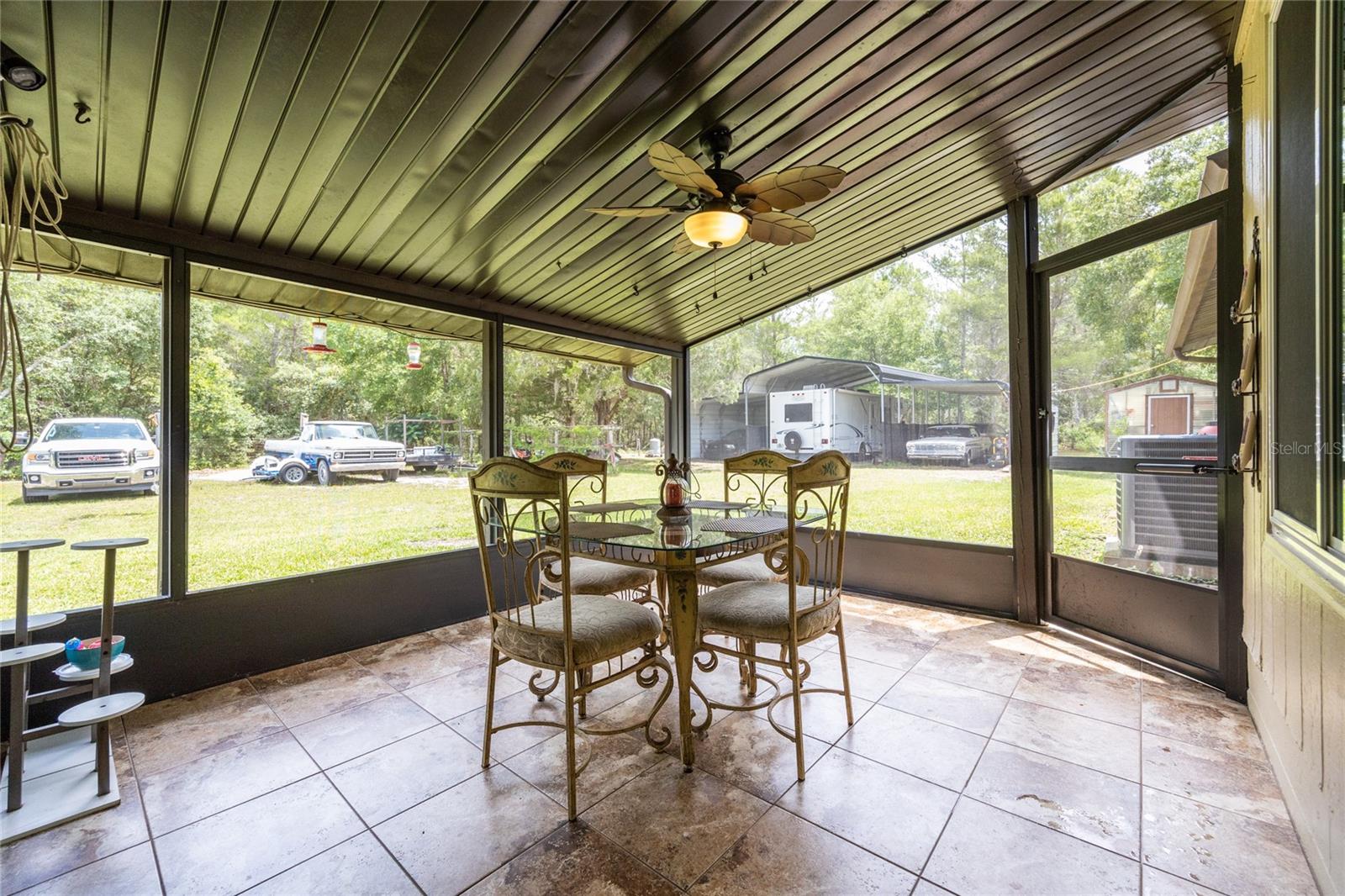 Image 40 of 53 For 261 Ishie Avenue