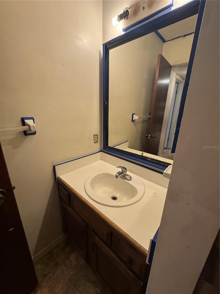 Image 11 of 15 For 1515 29th Road E3