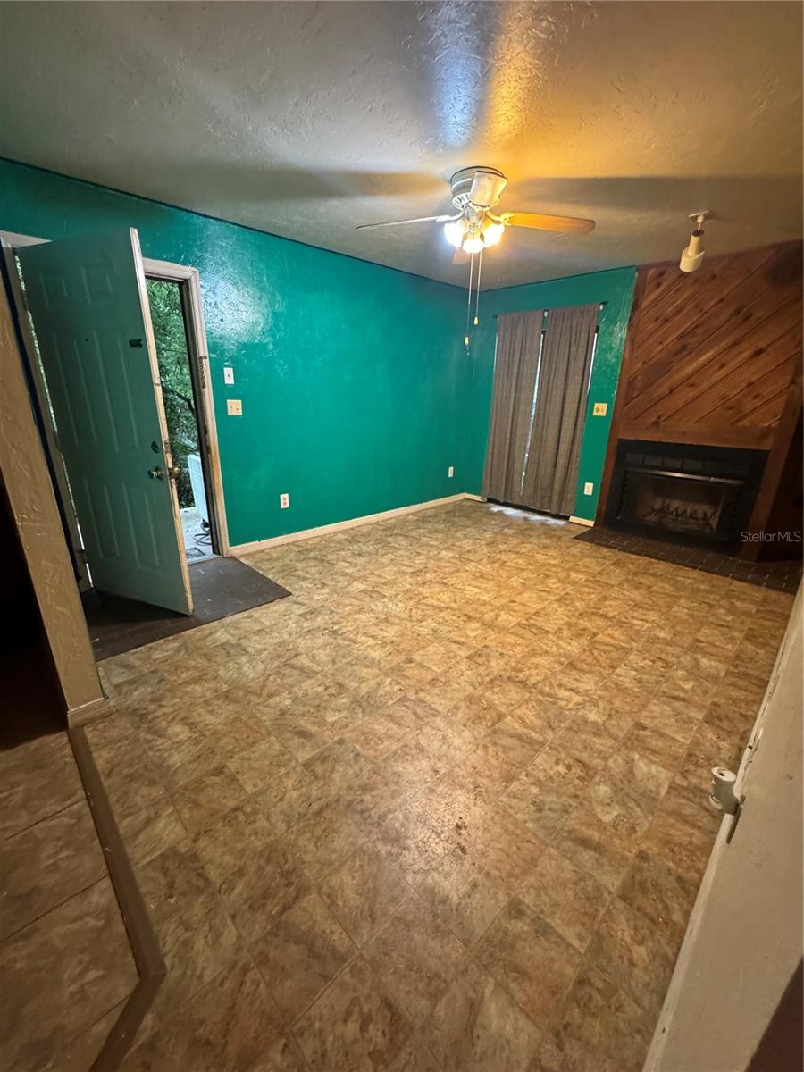 Image 6 of 15 For 1515 29th Road E3