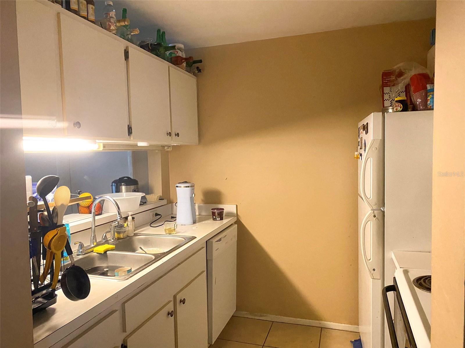 Image 4 of 14 For 4000 23rd Street 3-302 Room