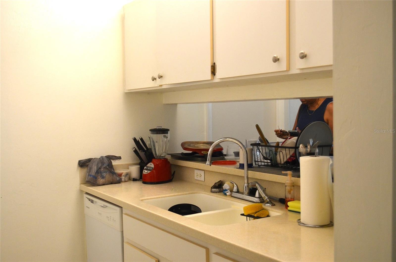 Image 5 of 17 For 3800 20th Avenue 405