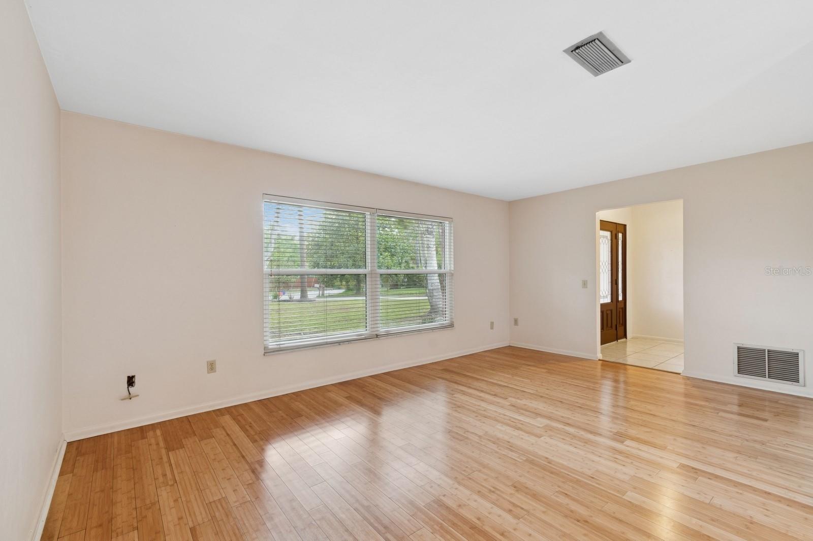 Image 4 of 46 For 2626 36th Place