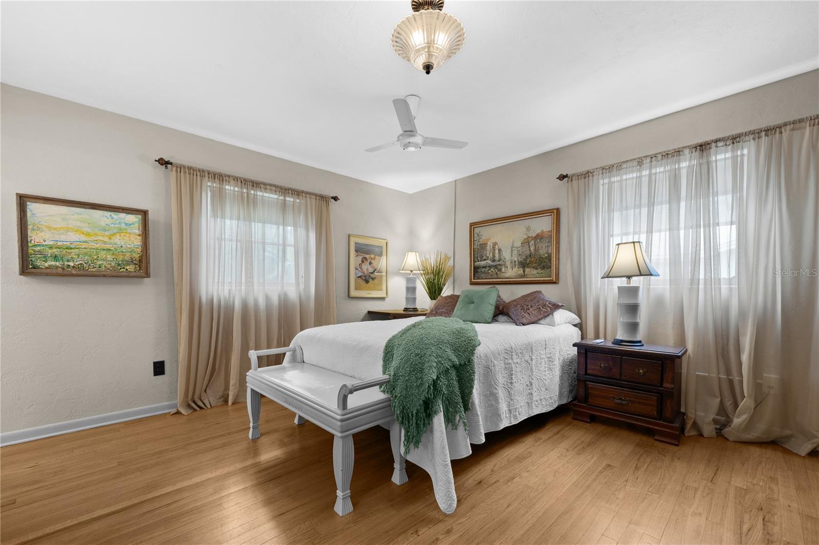 Image 13 of 36 For 3736 7th Avenue