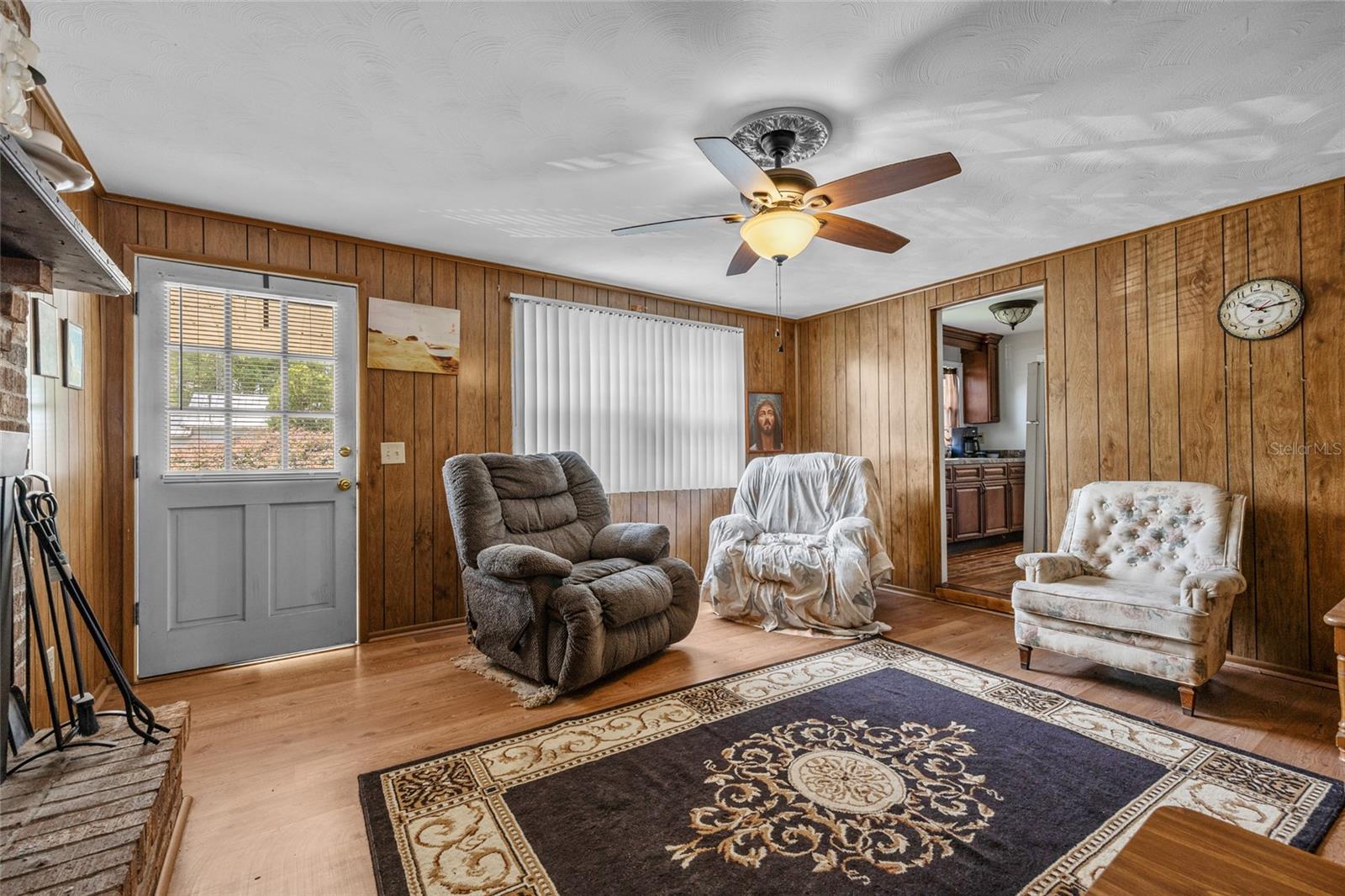 Image 12 of 24 For 207 Senter Avenue Nw