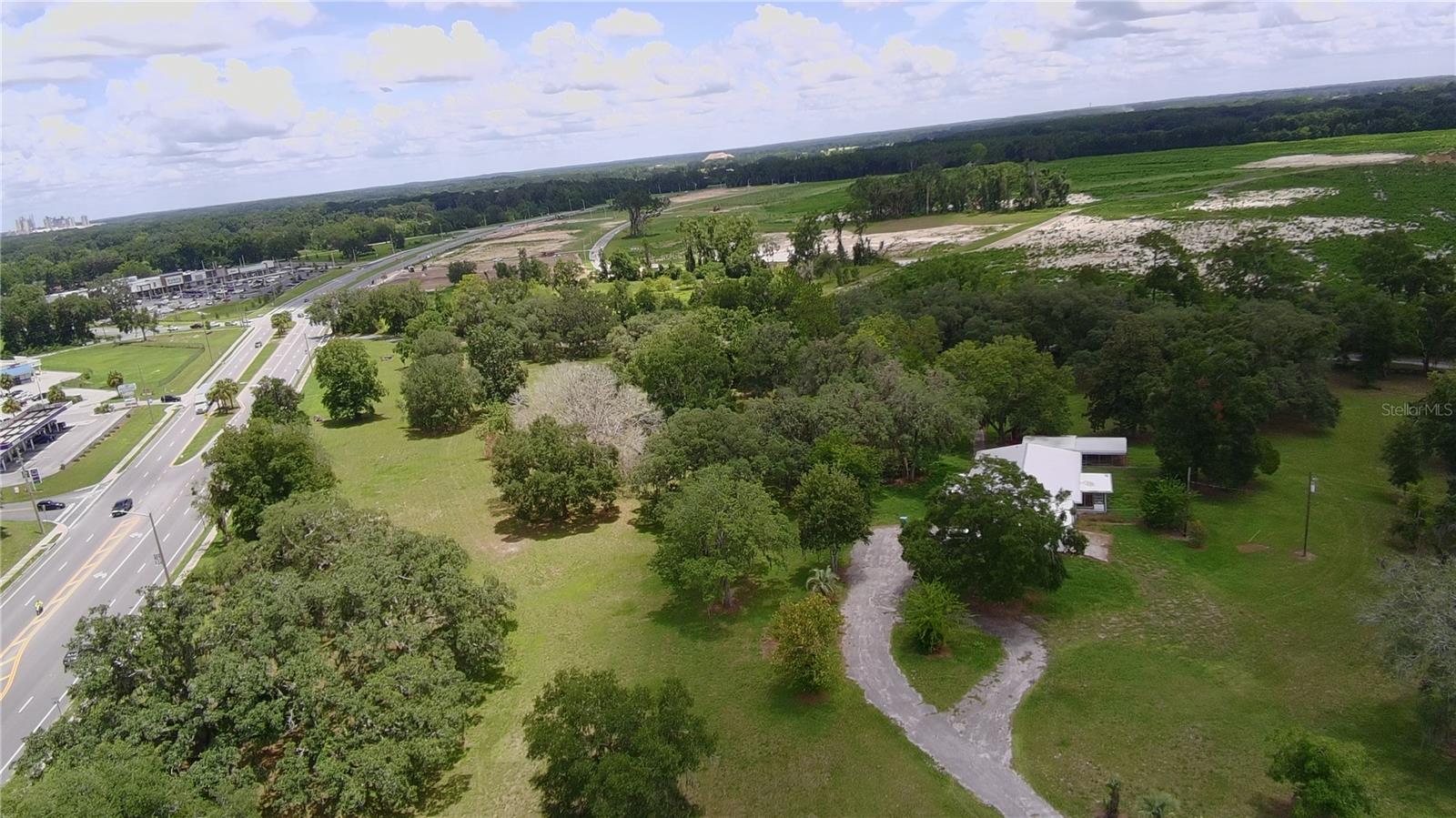 Image 3 of 19 For 24206 Doc Karelas Drive