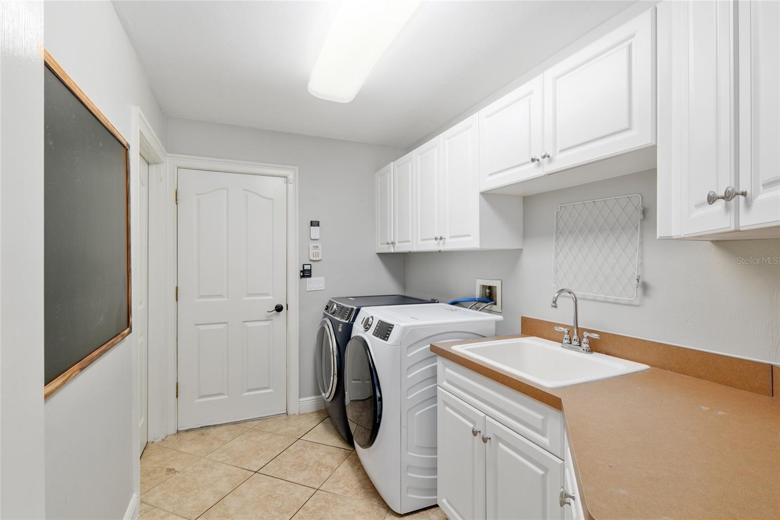 Image 54 of 90 For 1129 89th Street