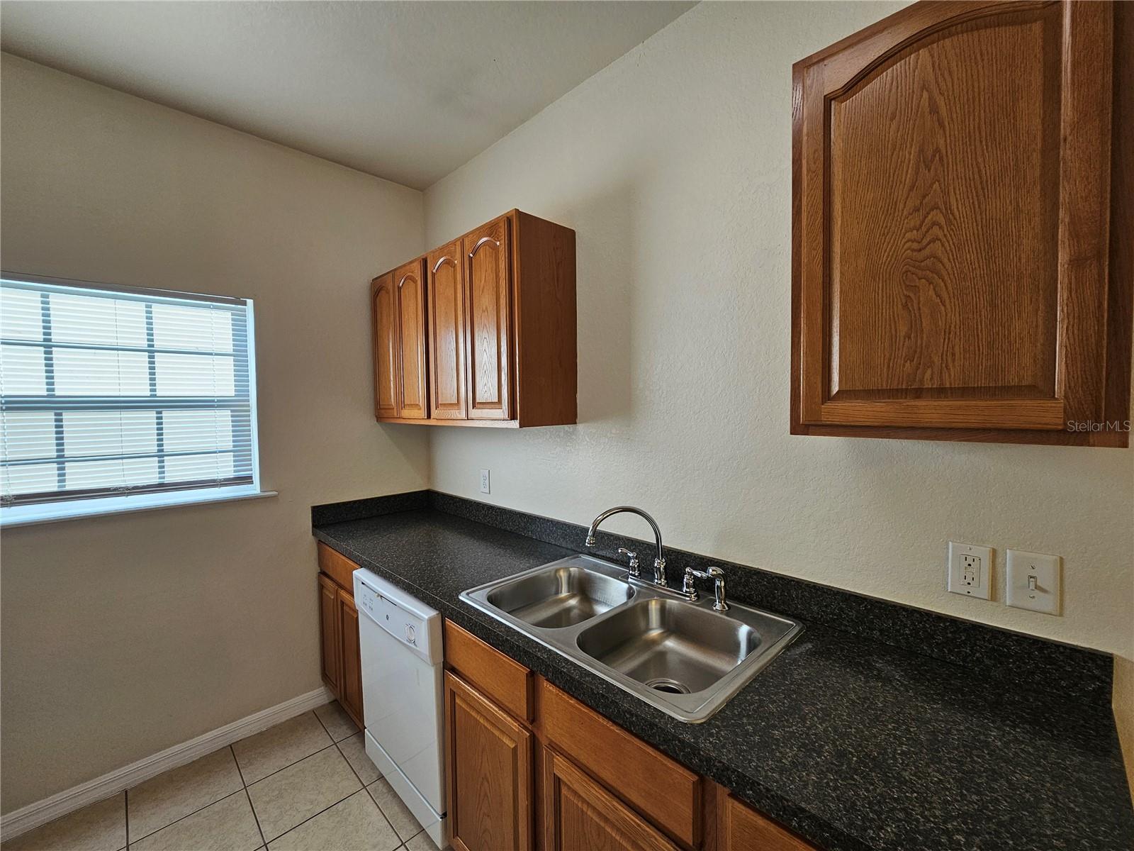 Image 6 of 26 For 1577 29th Road 8