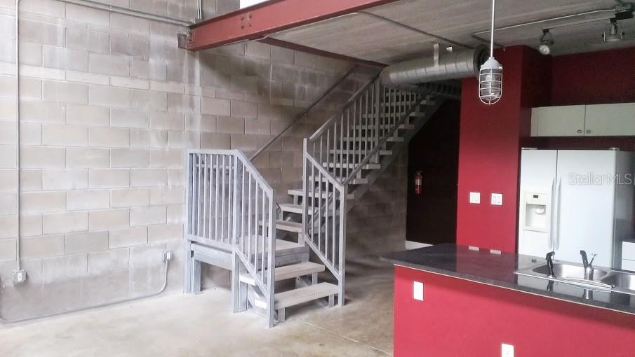 Image 7 of 20 For 2515 35th Place 215
