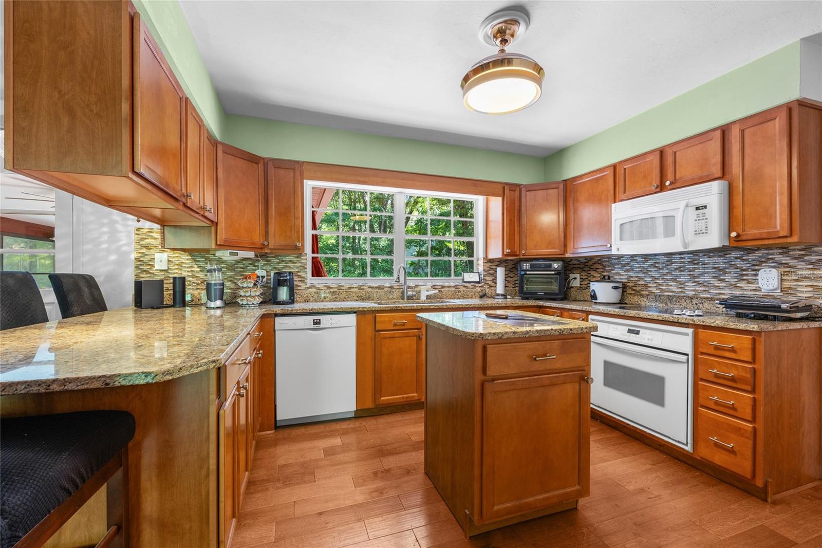Image 16 of 50 For 2809 81st Street
