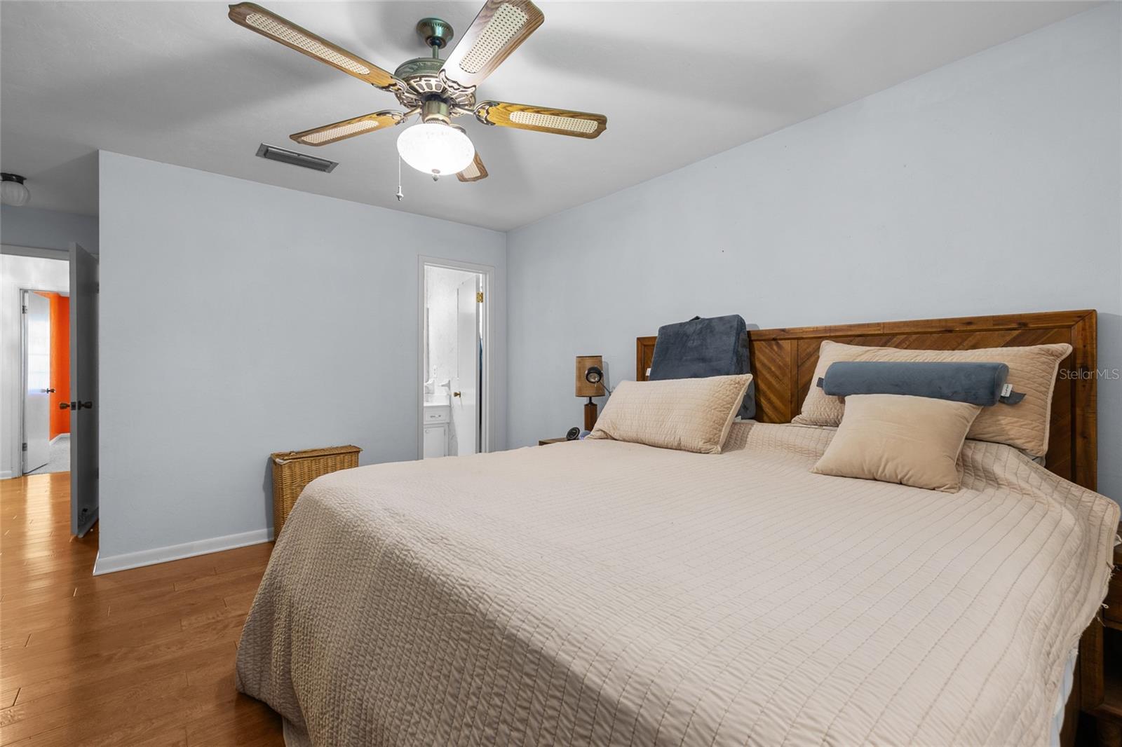Image 21 of 50 For 2809 81st Street