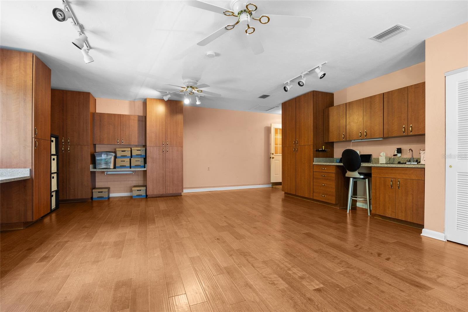 Image 32 of 50 For 2809 81st Street