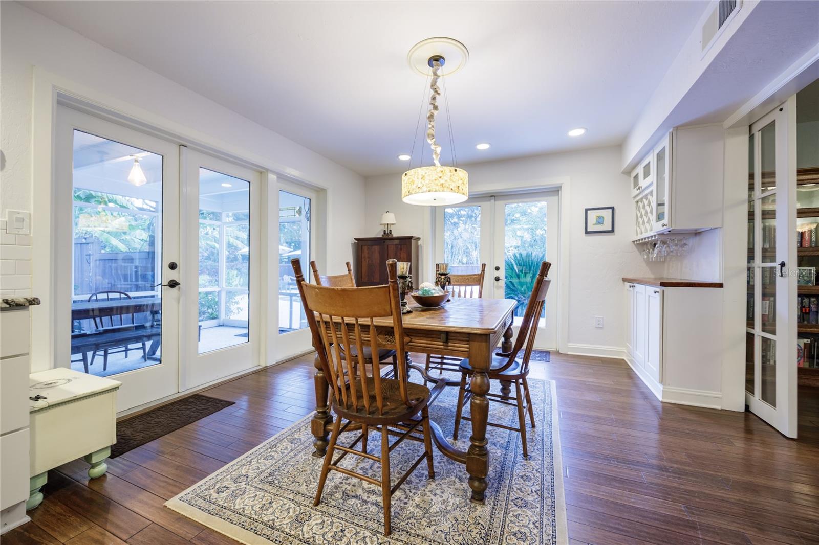 Image 25 of 71 For 2006 104th Way