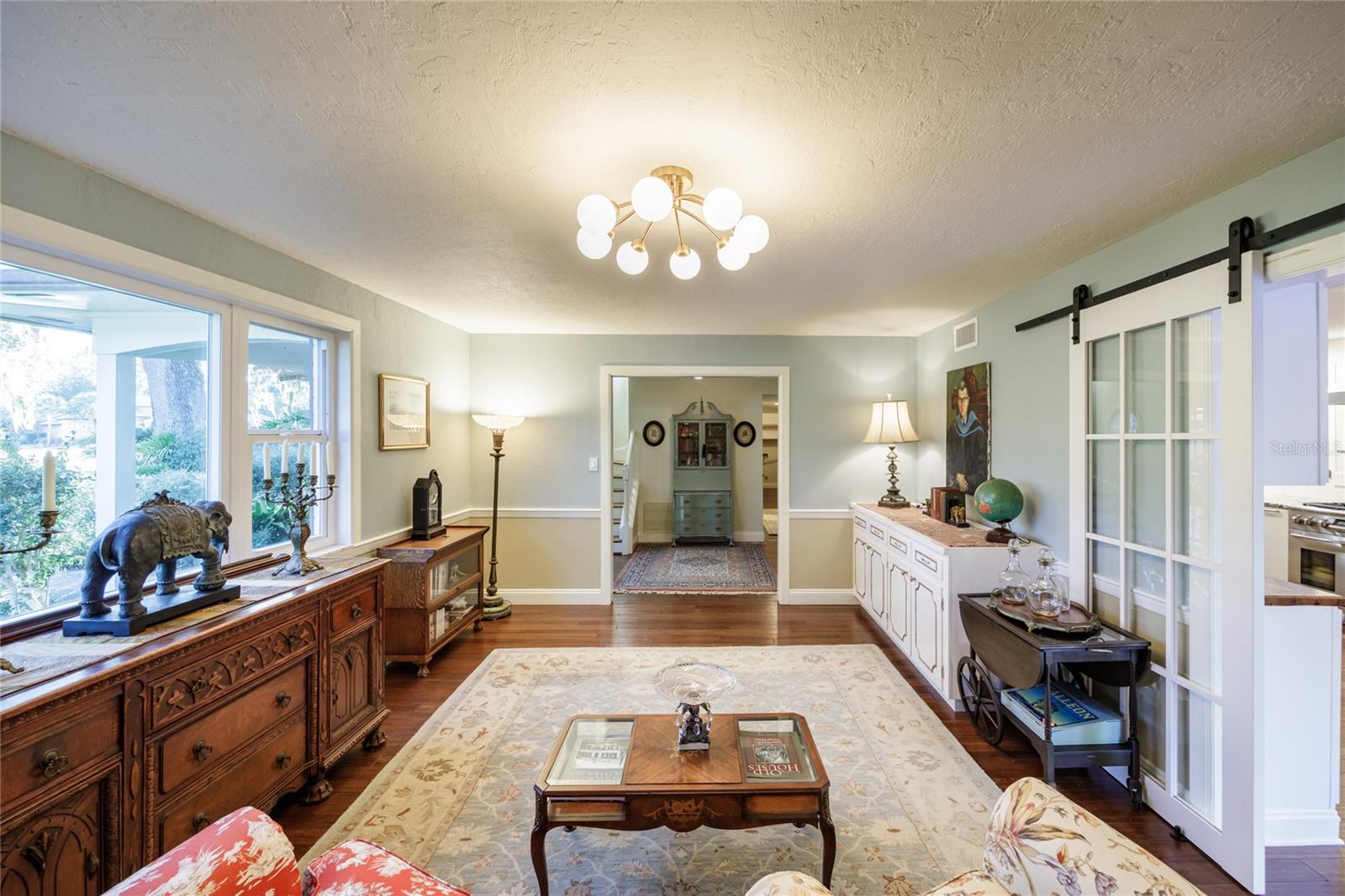 Image 30 of 71 For 2006 104th Way