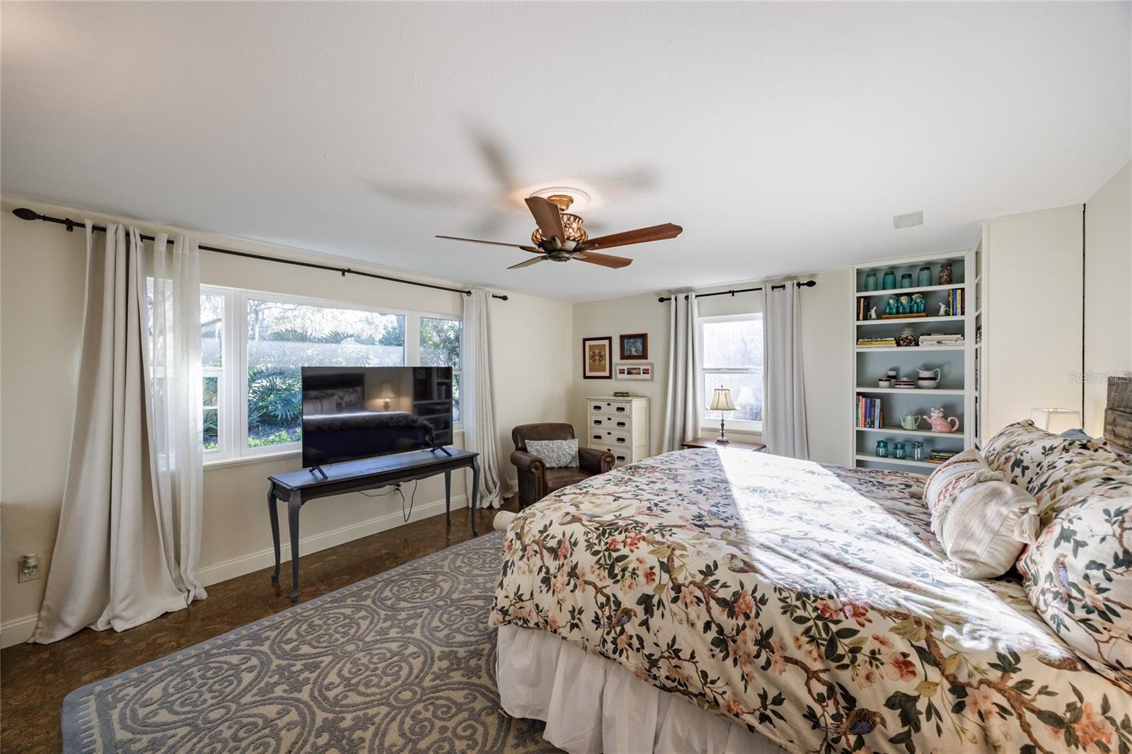 Image 32 of 71 For 2006 104th Way