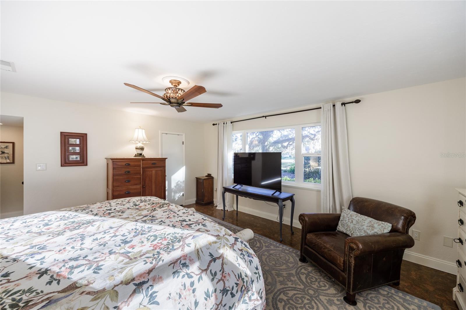 Image 34 of 71 For 2006 104th Way