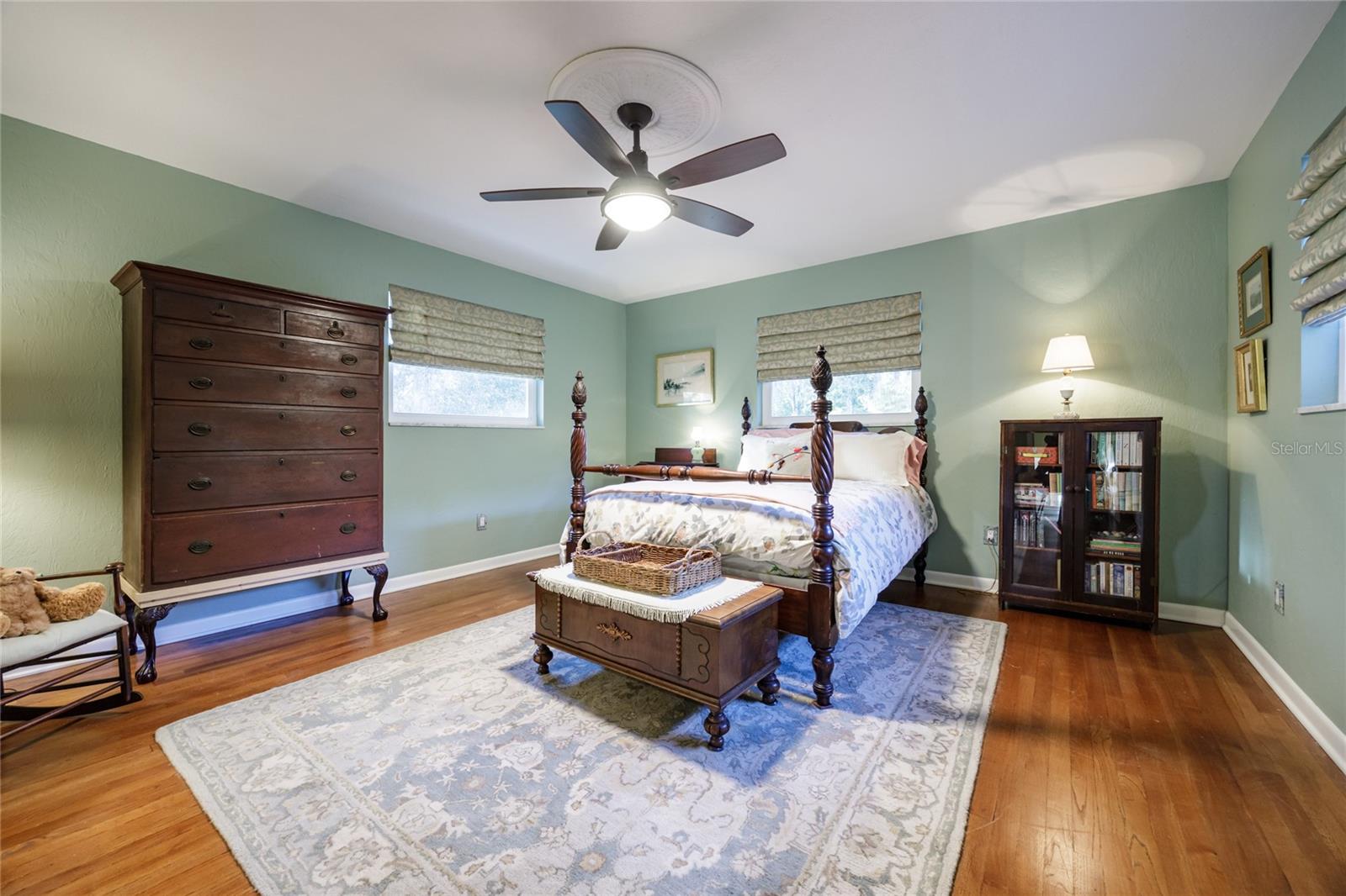 Image 40 of 71 For 2006 104th Way