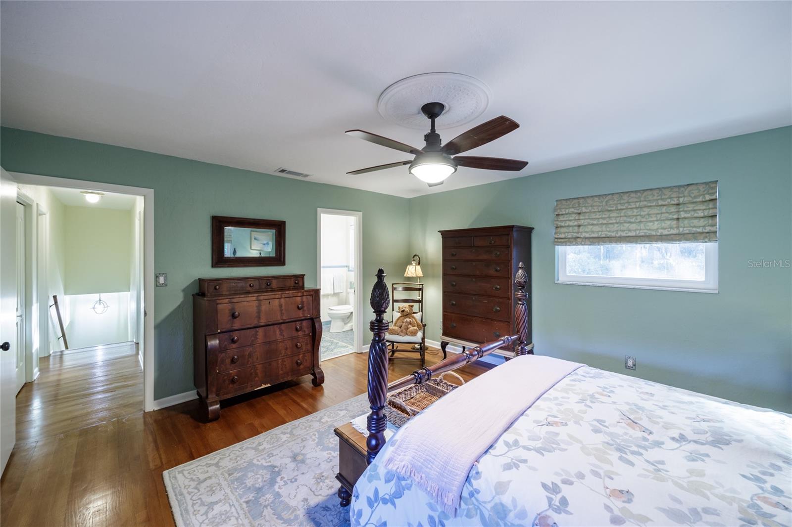 Image 41 of 71 For 2006 104th Way