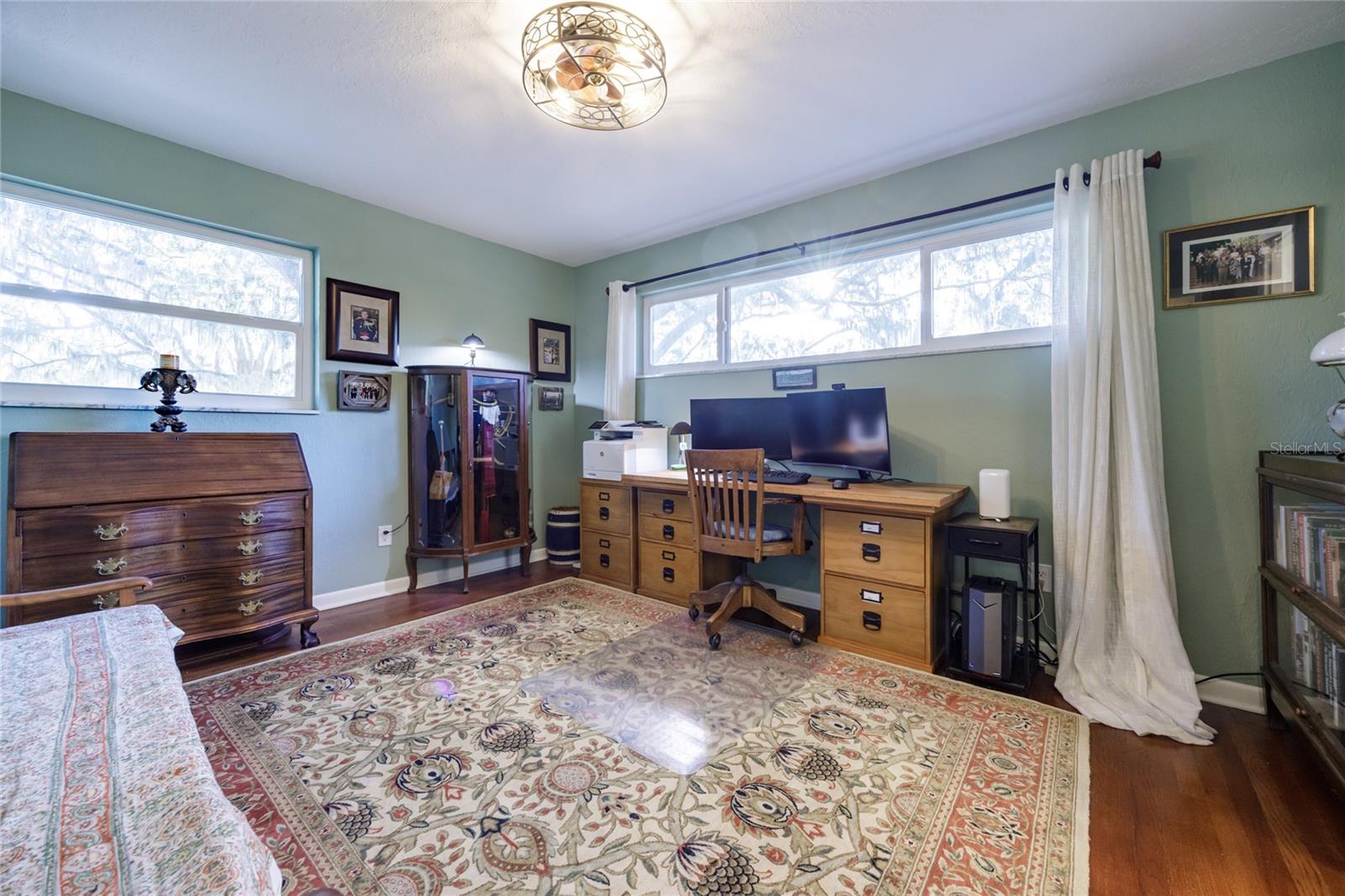 Image 46 of 71 For 2006 104th Way