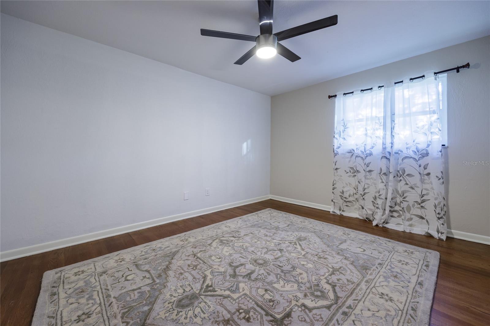 Image 56 of 71 For 2006 104th Way