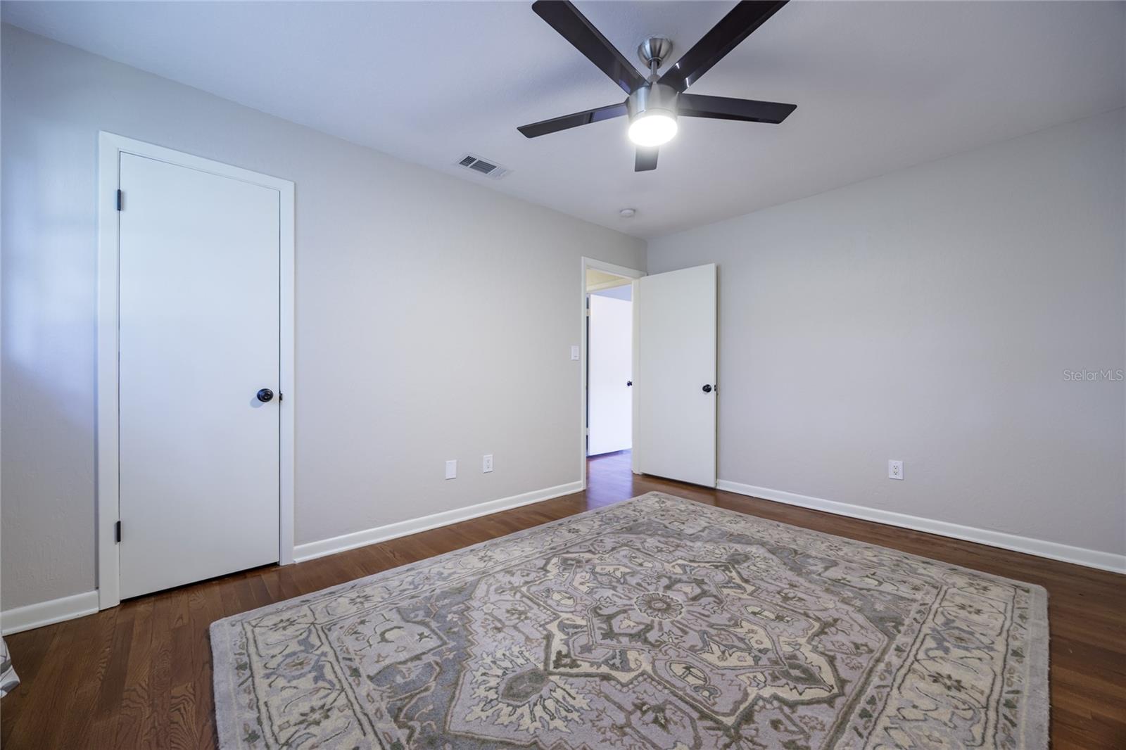 Image 57 of 71 For 2006 104th Way