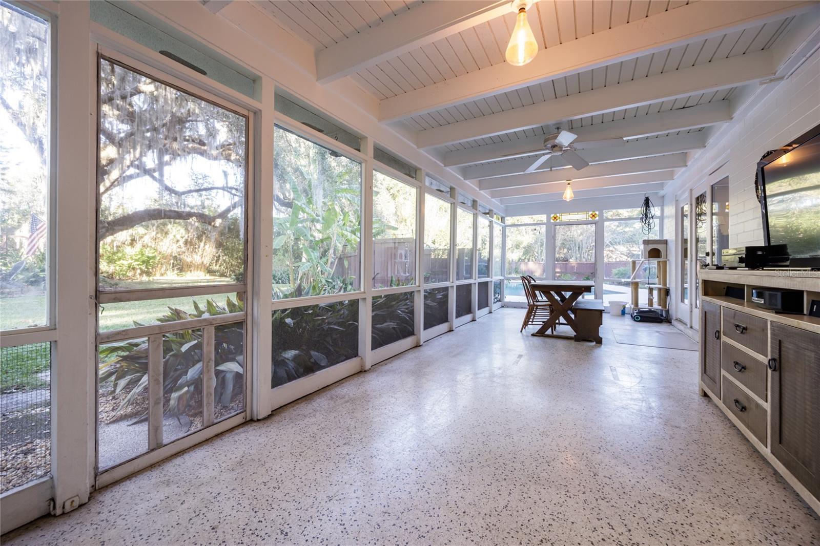 Image 61 of 71 For 2006 104th Way