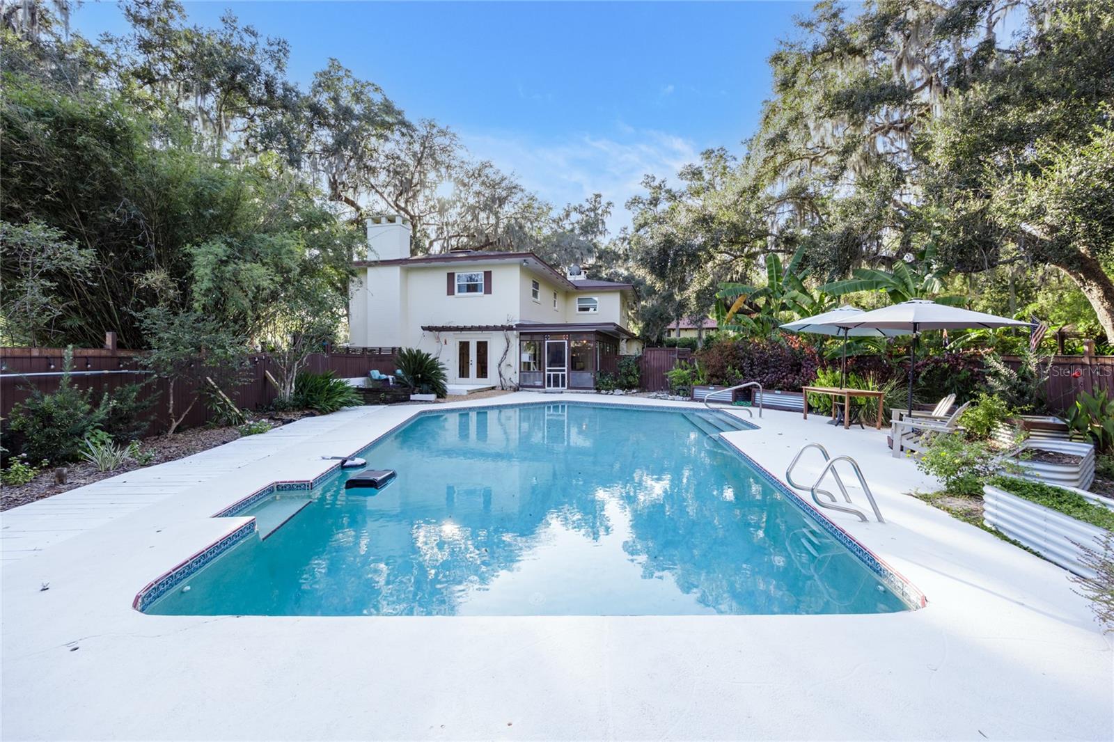 Image 64 of 71 For 2006 104th Way