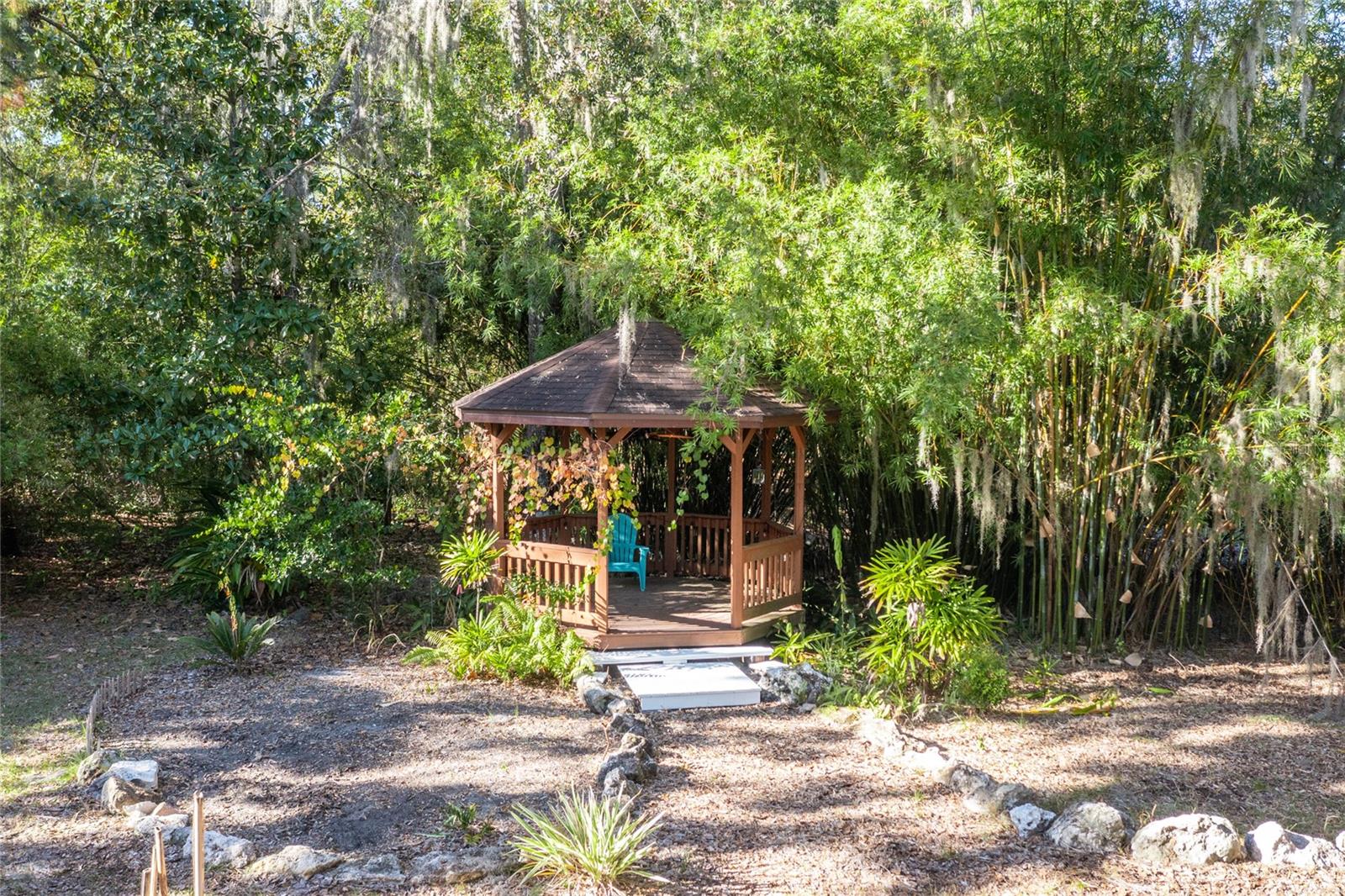 Image 70 of 71 For 2006 104th Way