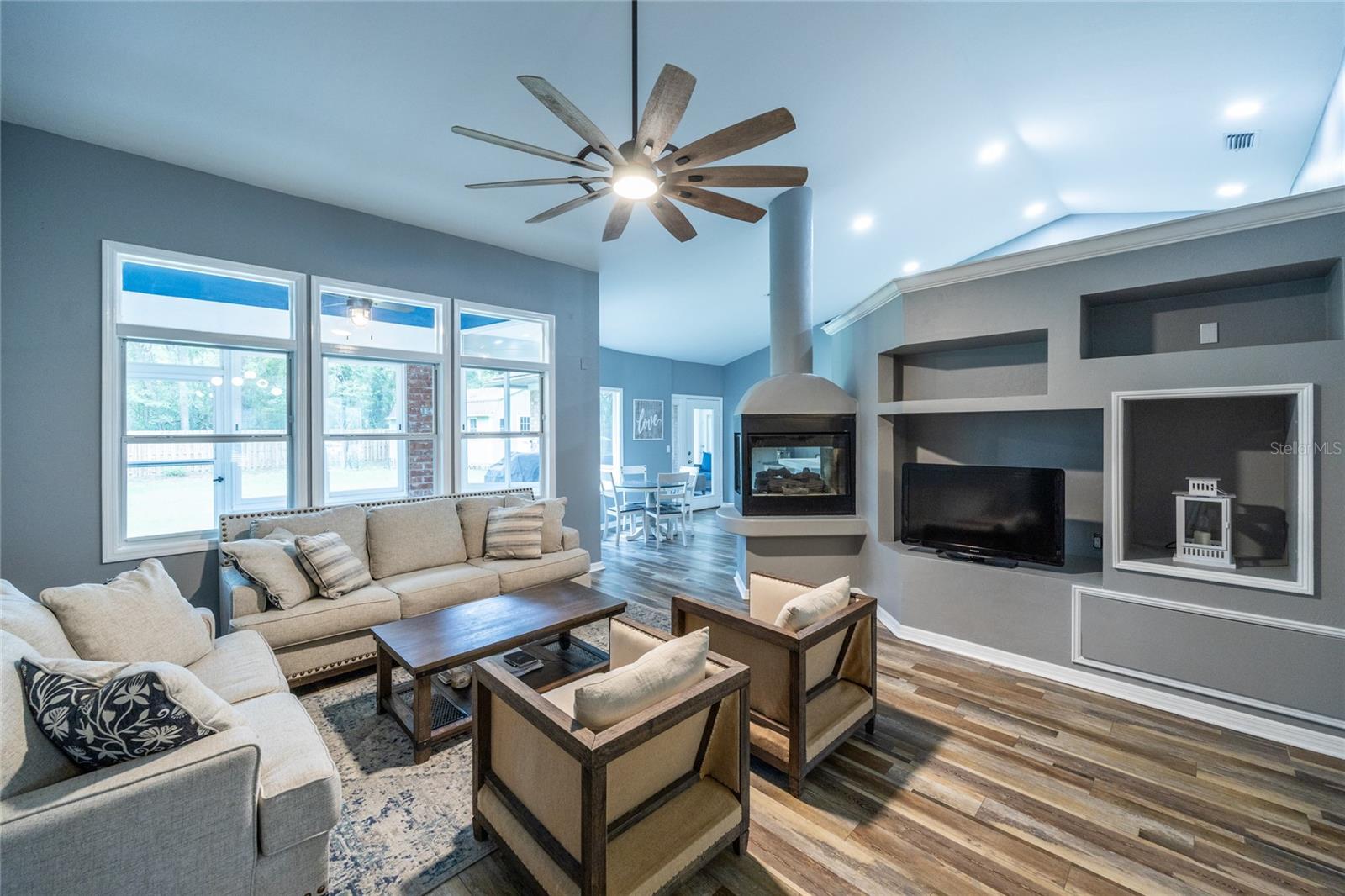 Image 8 of 26 For 9911 24th Place