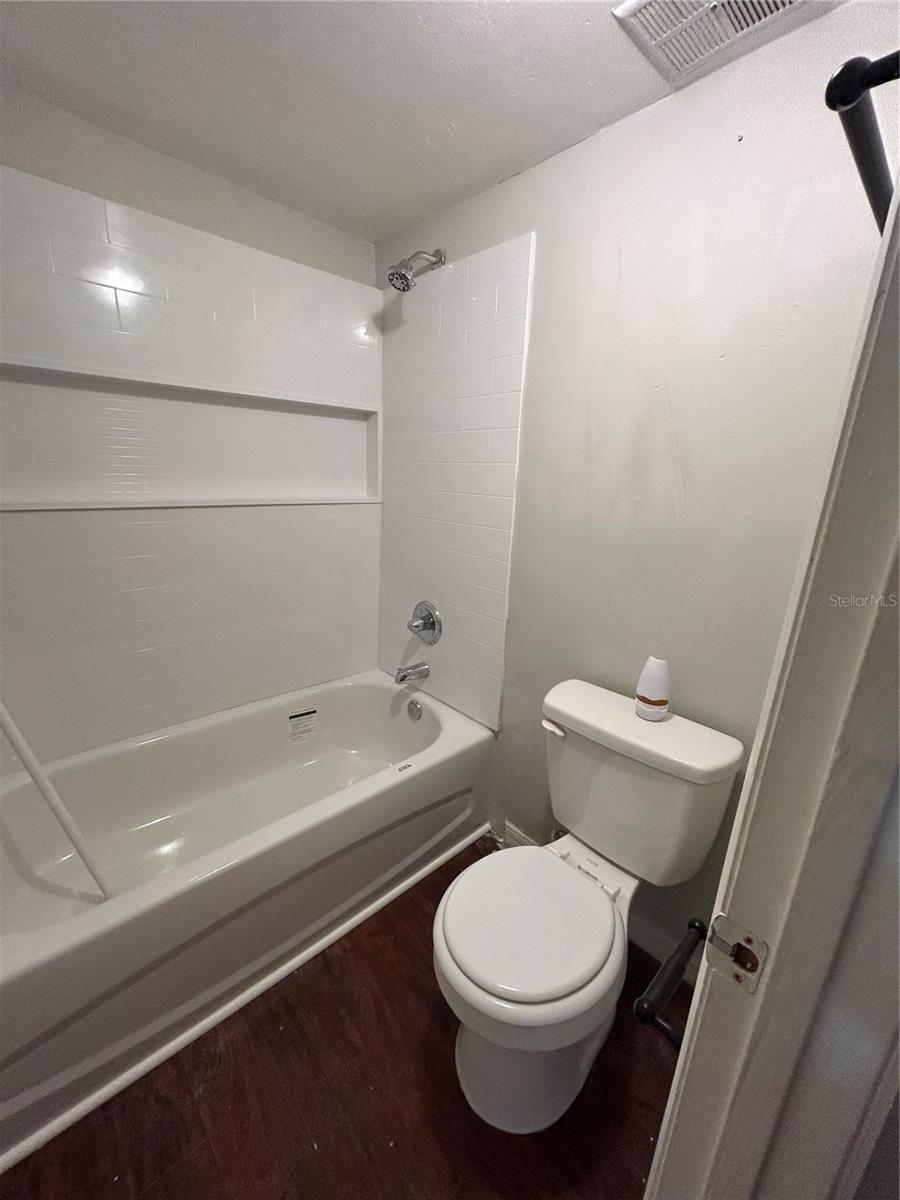Image 4 of 19 For 2811 Archer Road X203