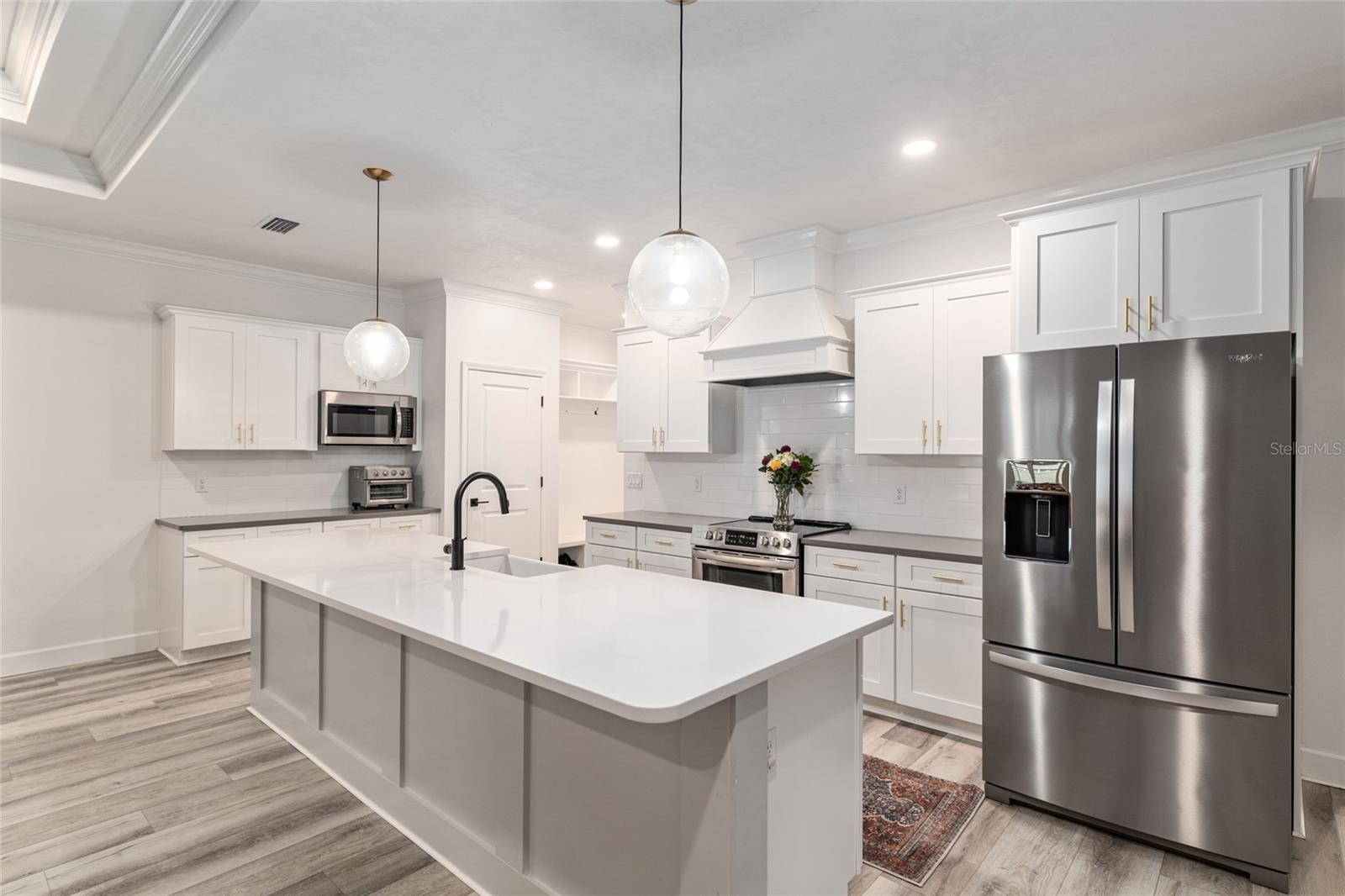 Image 19 of 97 For 1425 67th Drive