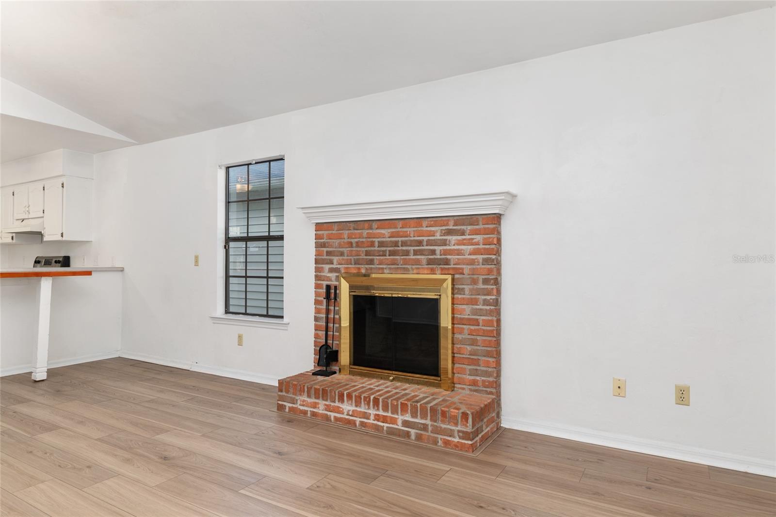 Image 11 of 56 For 2963 40th Avenue