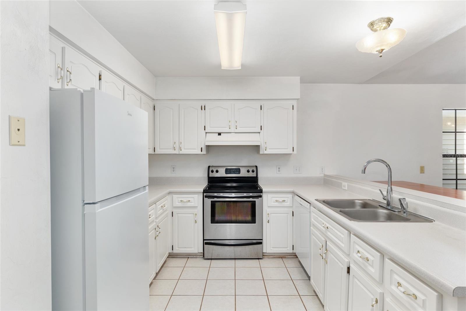 Image 17 of 56 For 2963 40th Avenue