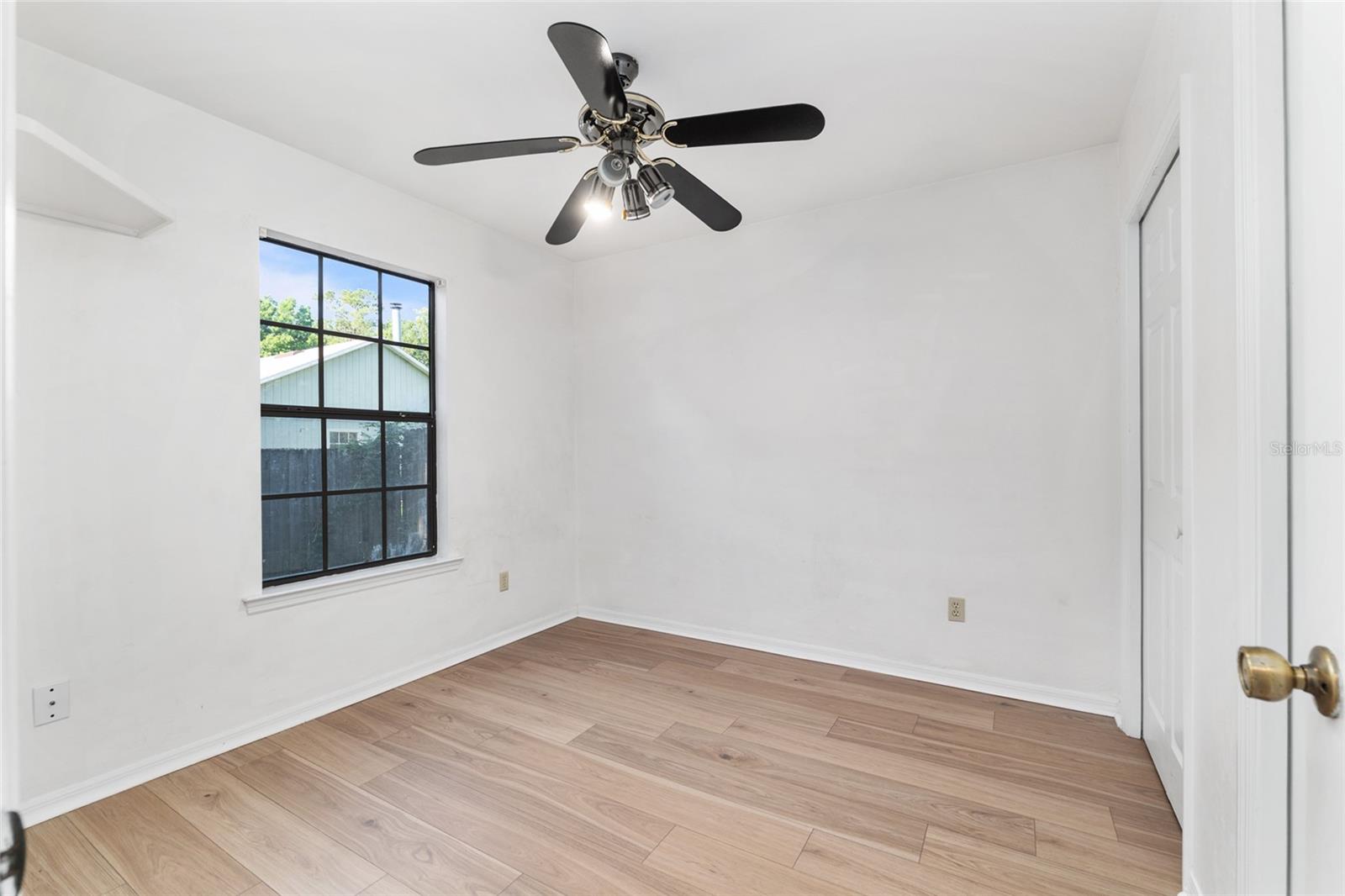 Image 31 of 56 For 2963 40th Avenue