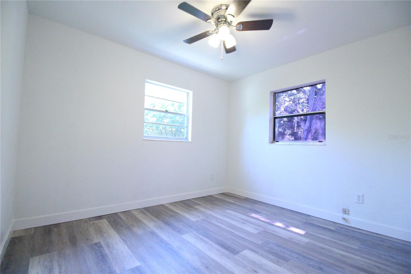 Image 14 of 19 For 706 24th Street