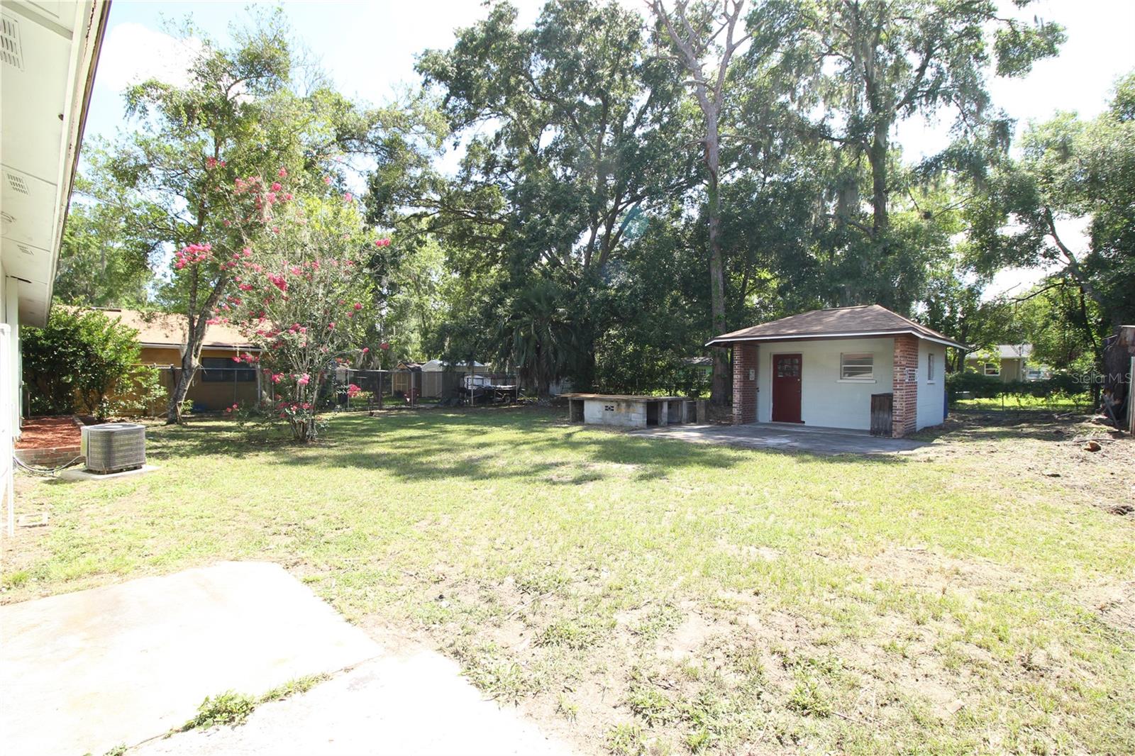 Image 18 of 19 For 706 24th Street