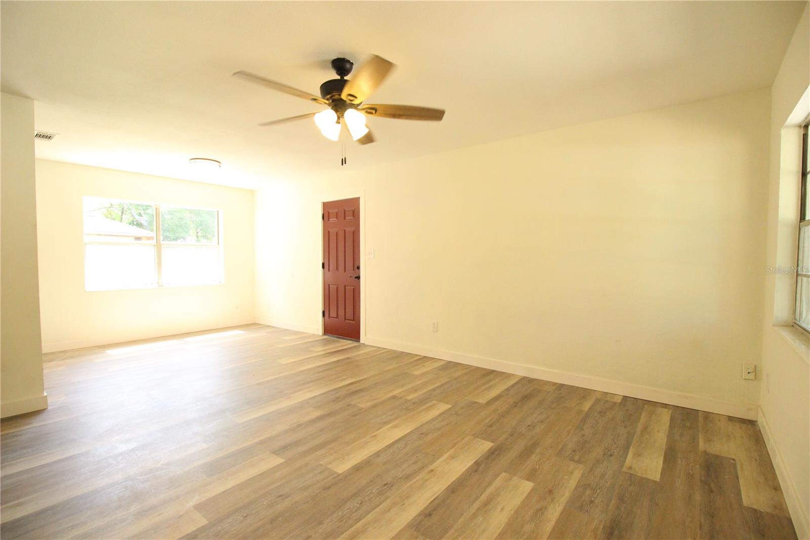 Image 4 of 19 For 706 24th Street