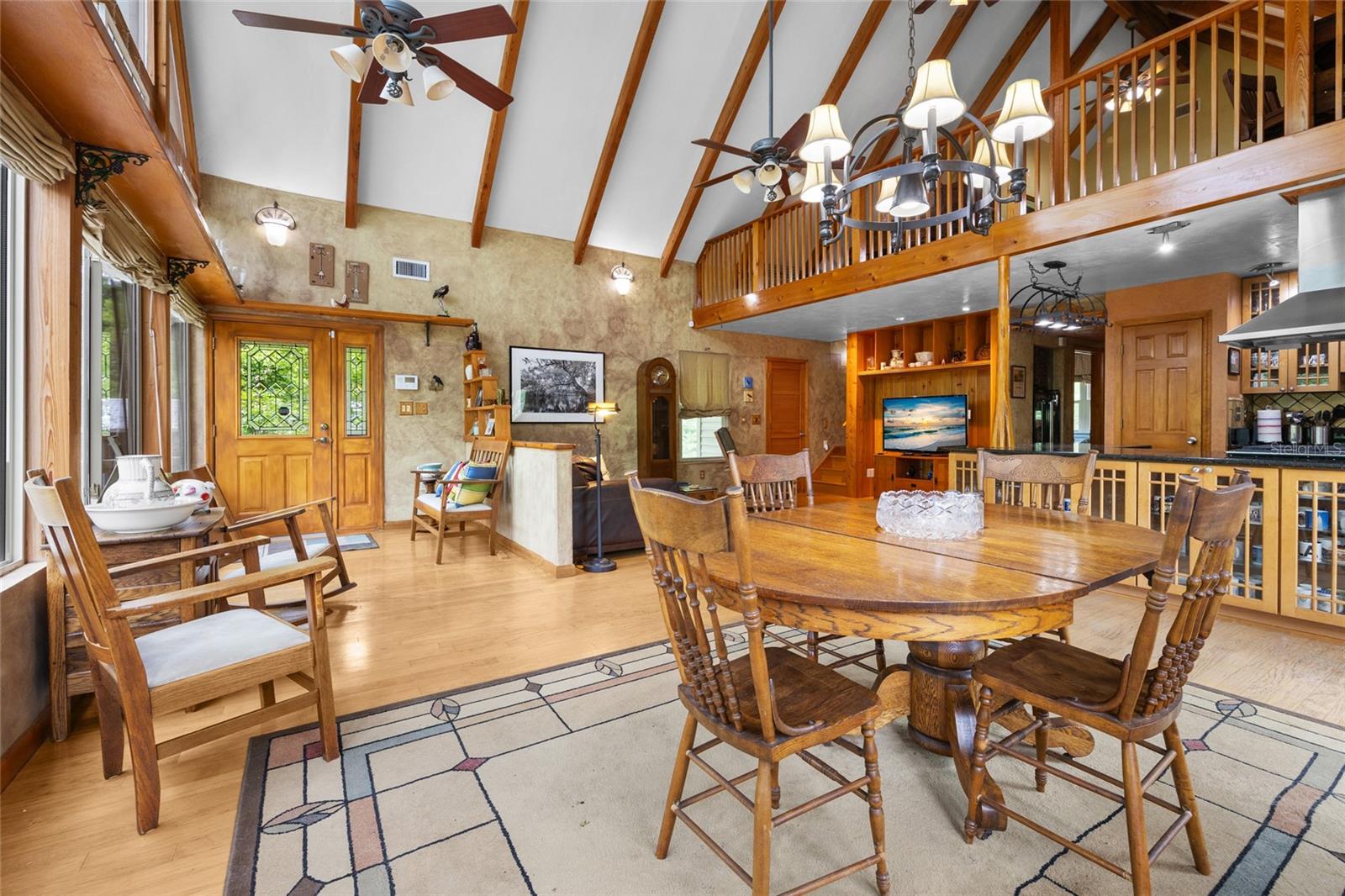 Image 20 of 53 For 174 Meridian Court