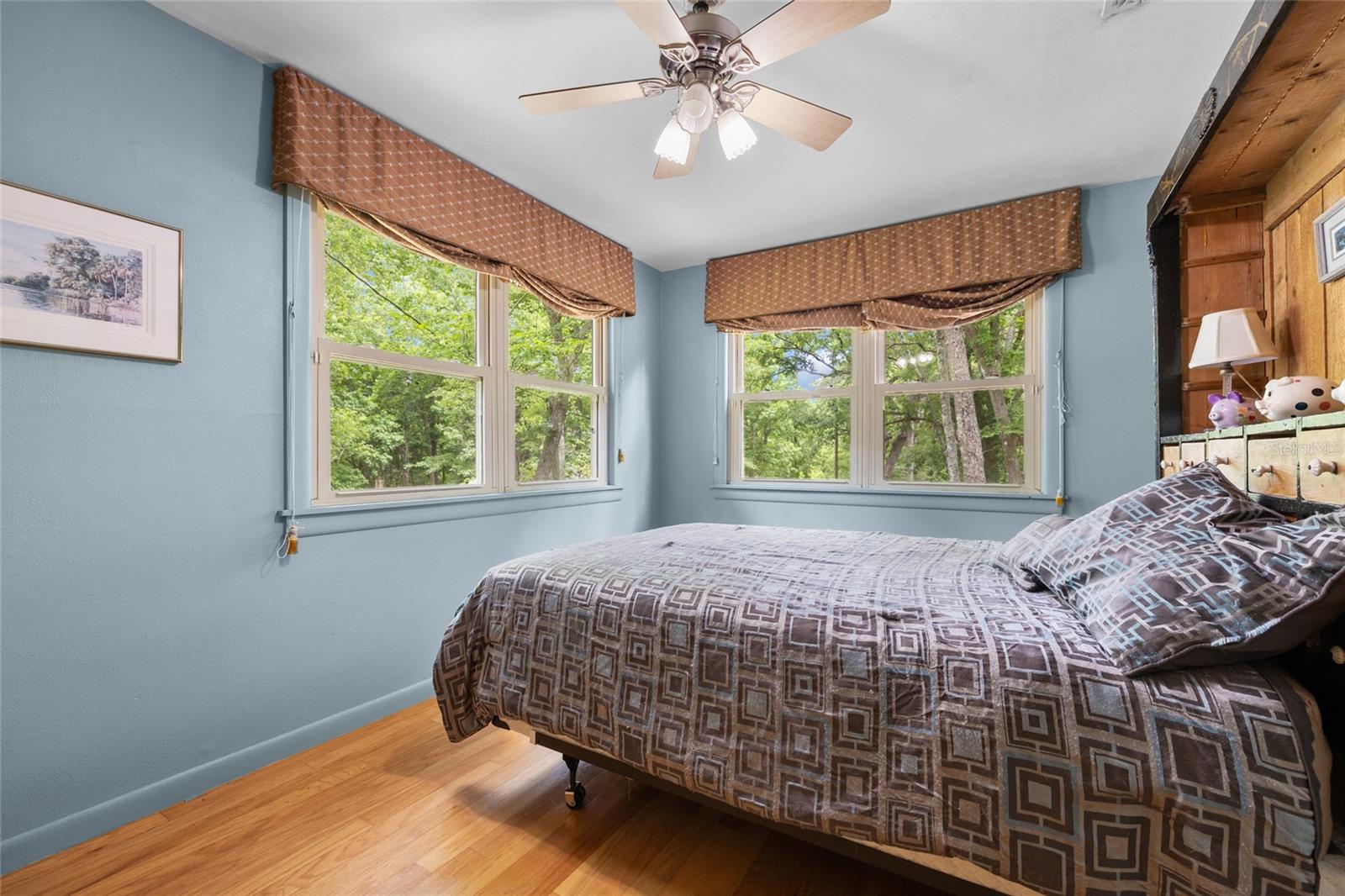 Image 31 of 53 For 174 Meridian Court