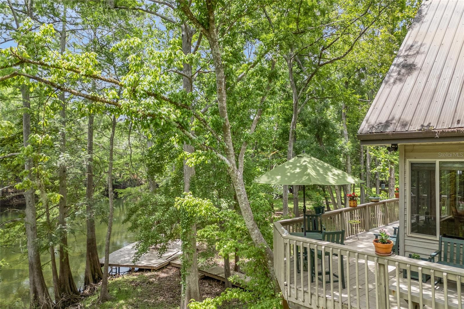Image 48 of 53 For 174 Meridian Court