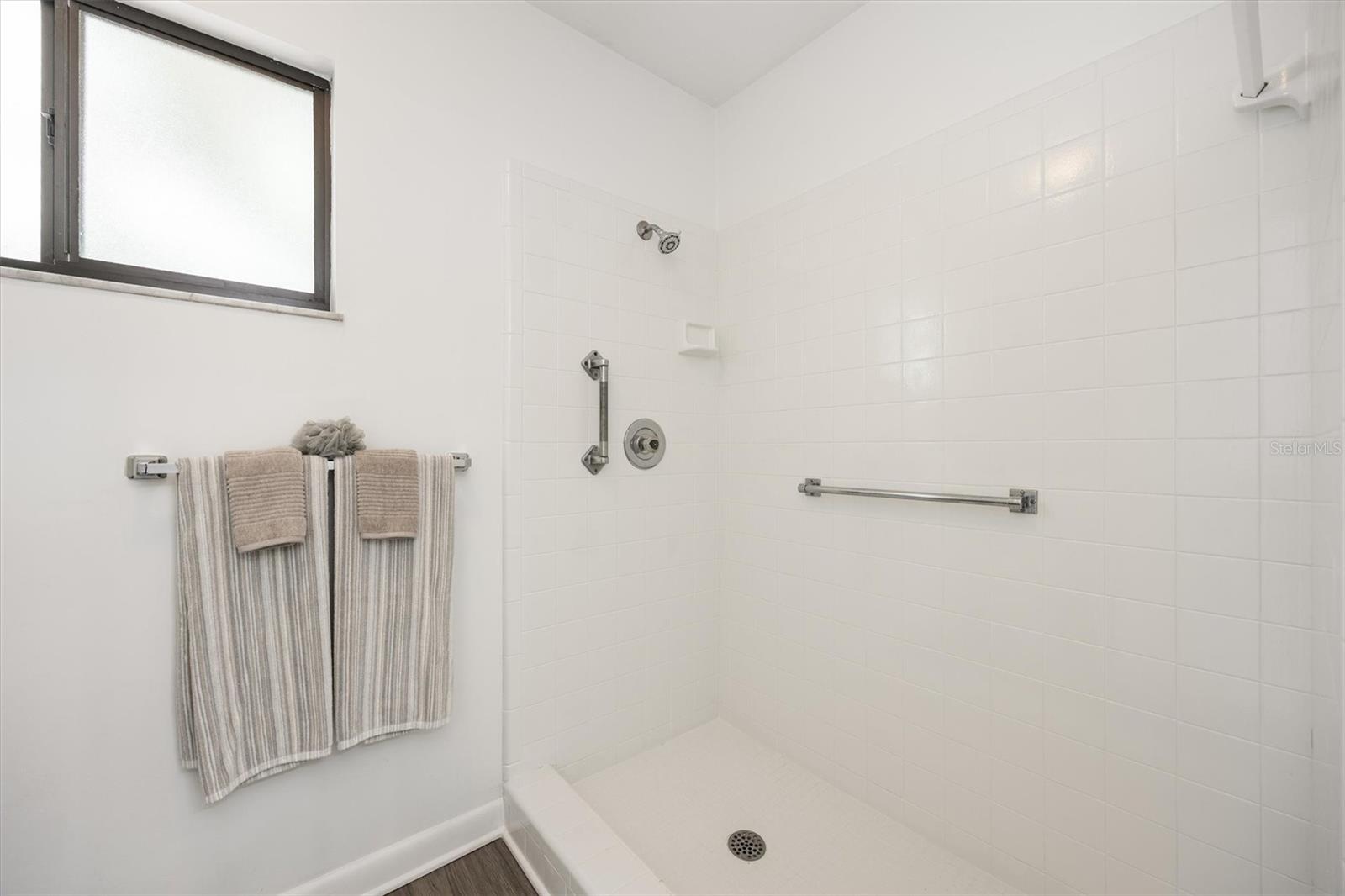 Image 15 of 24 For 8525 37th Drive