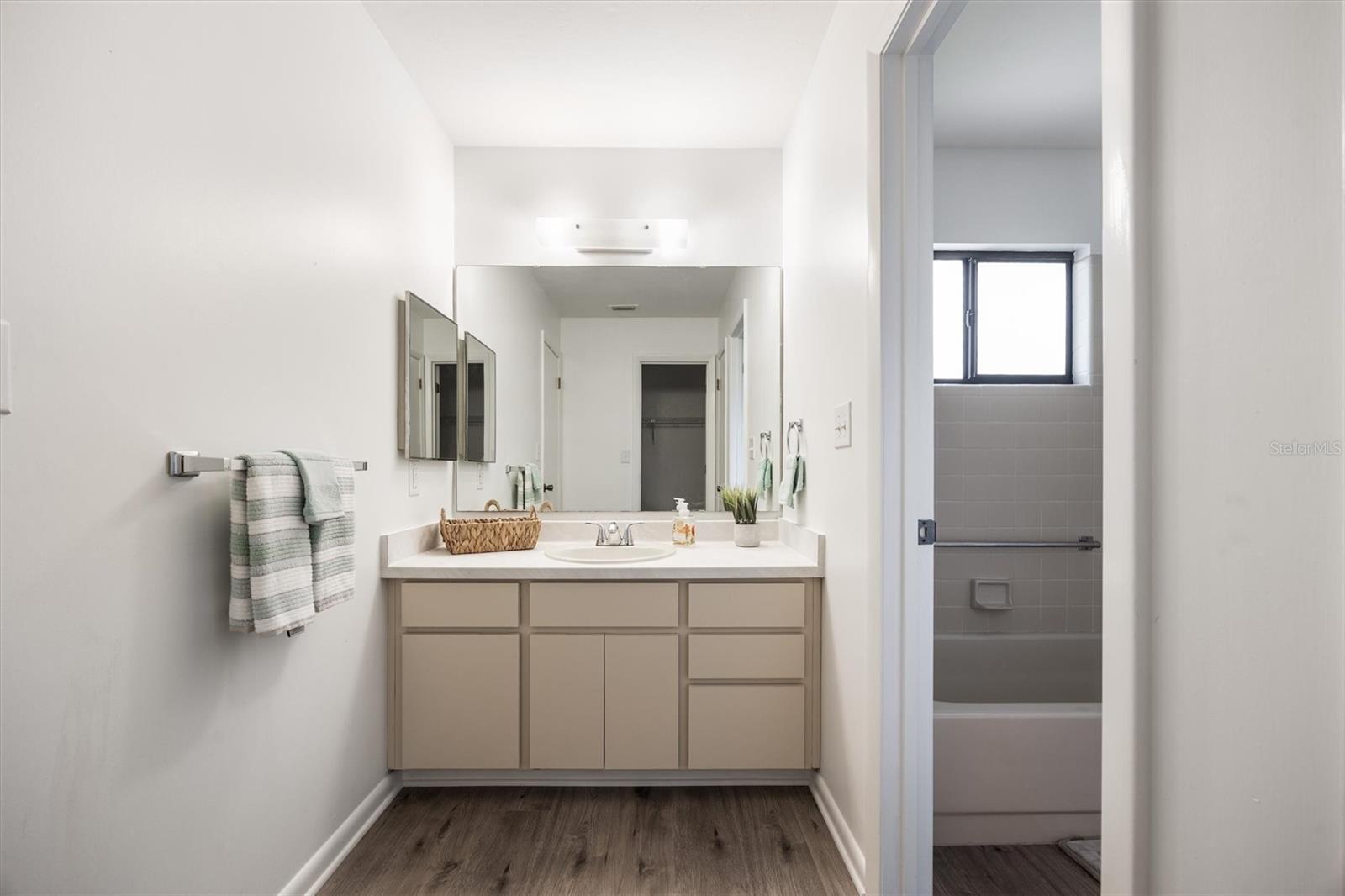 Image 22 of 24 For 8525 37th Drive