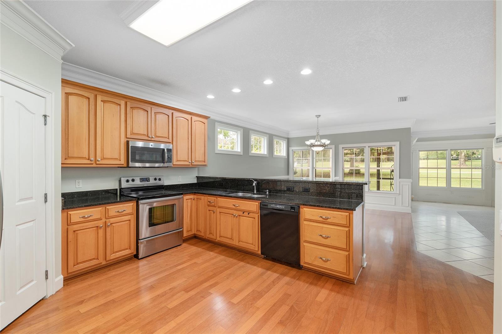 Image 10 of 28 For 6478 109th Place