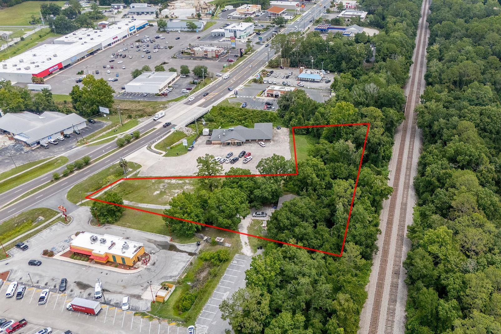 Image 4 of 31 For Walnut Street