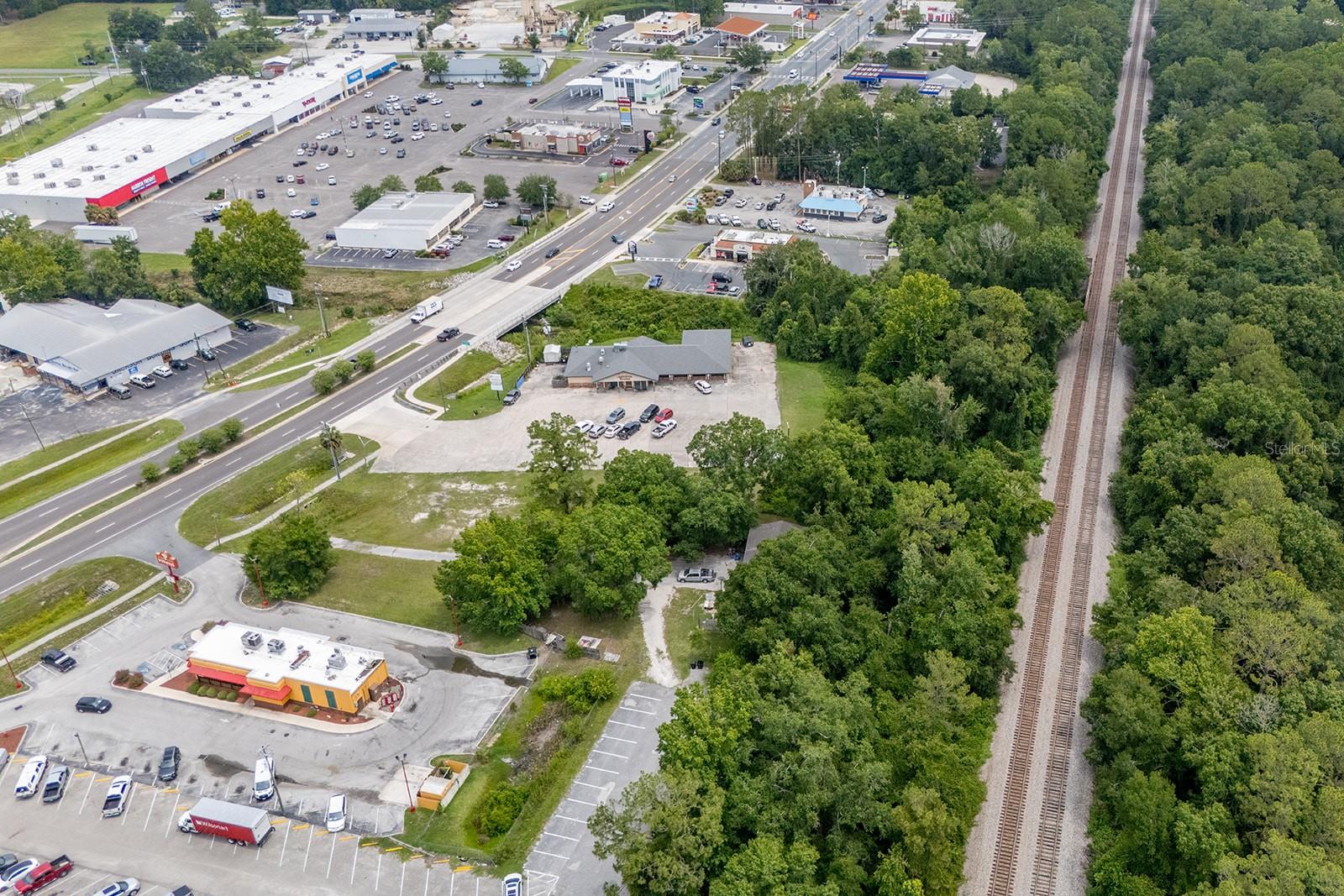 Image 5 of 31 For Walnut Street