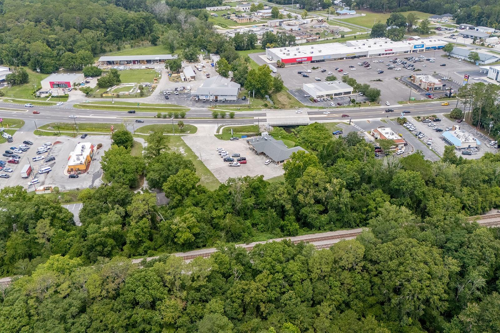Image 9 of 31 For Walnut Street