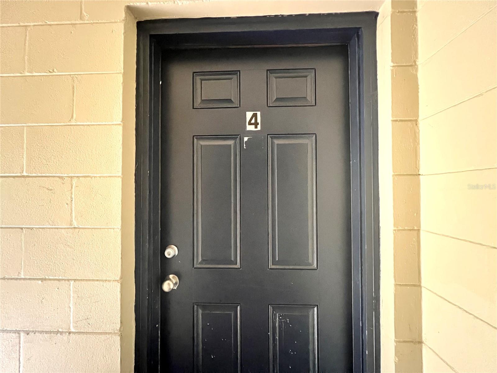 Image 2 of 14 For 1303 6th Street 4
