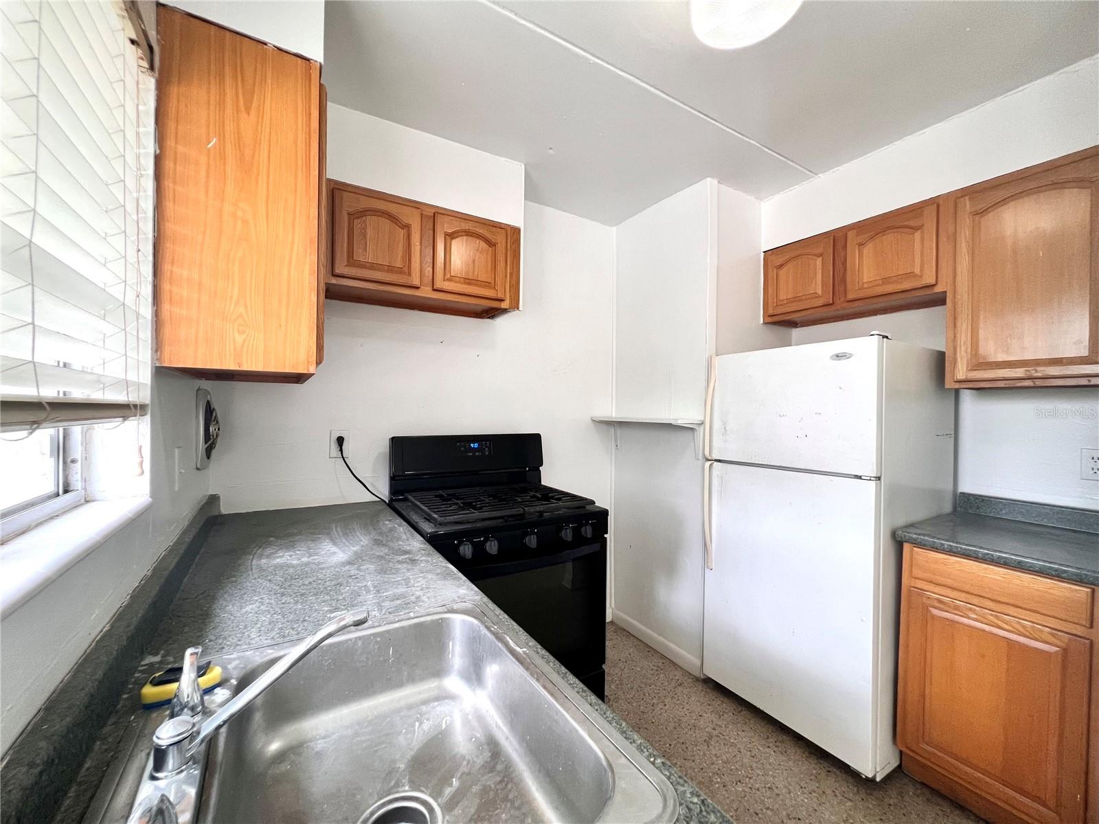 Image 5 of 14 For 1303 6th Street 4